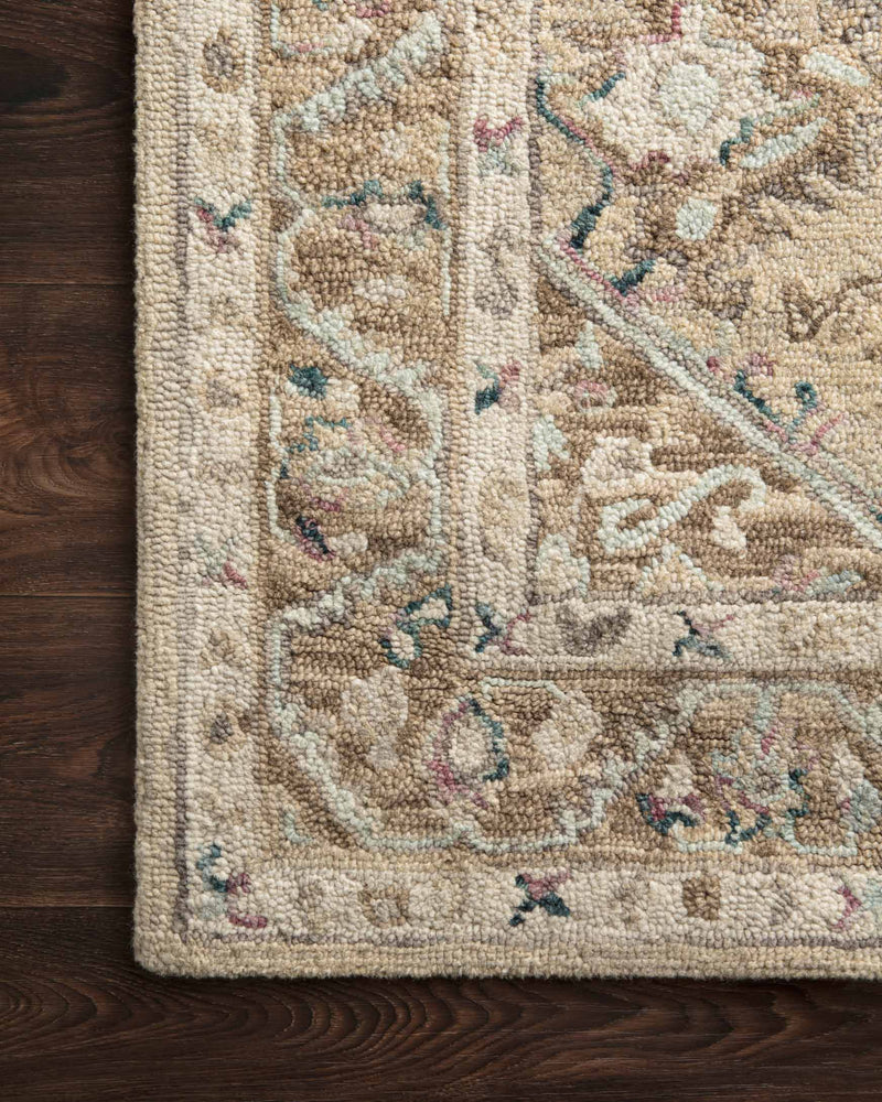 Loloi II Beatty Collection - Traditional Hooked Rug in Beige & Ivory (BEA-02)