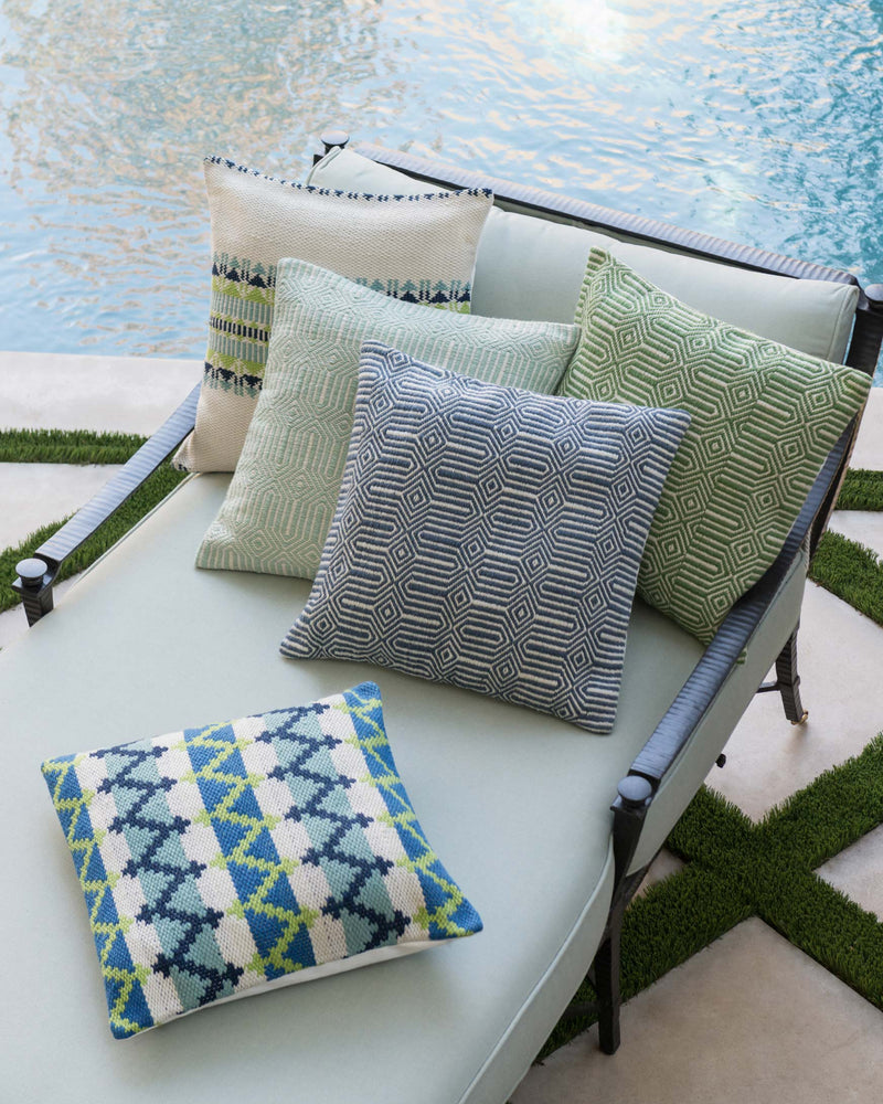 Loloi Pillows Collection - Pillows Hand Woven Rug in Green & Ivory (P0339)
