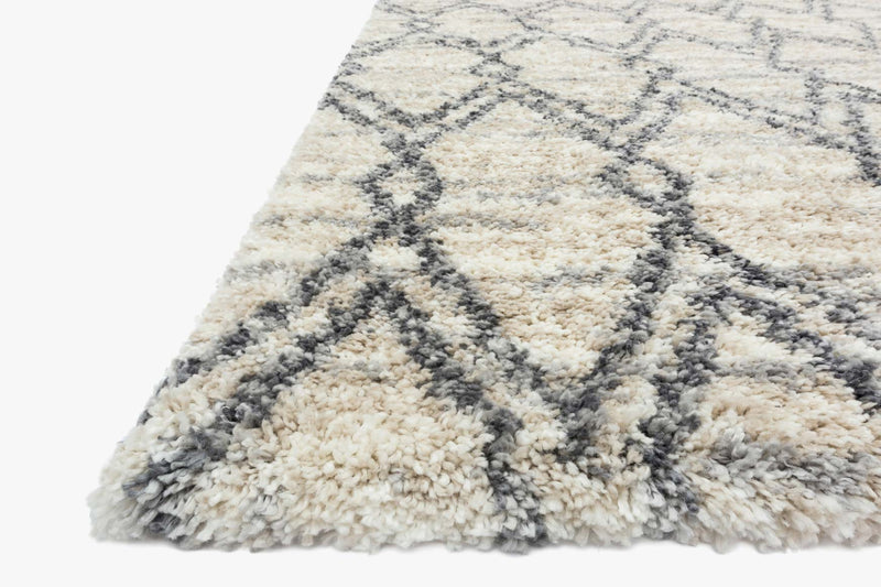 Loloi Quincy Collection - Shags Power Loomed Rug in Sand & Graphite (QC-04)