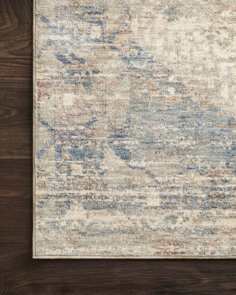 Loloi Revere Collection - Traditional Power Loomed Rug in Ivory & Blue (REV-06)