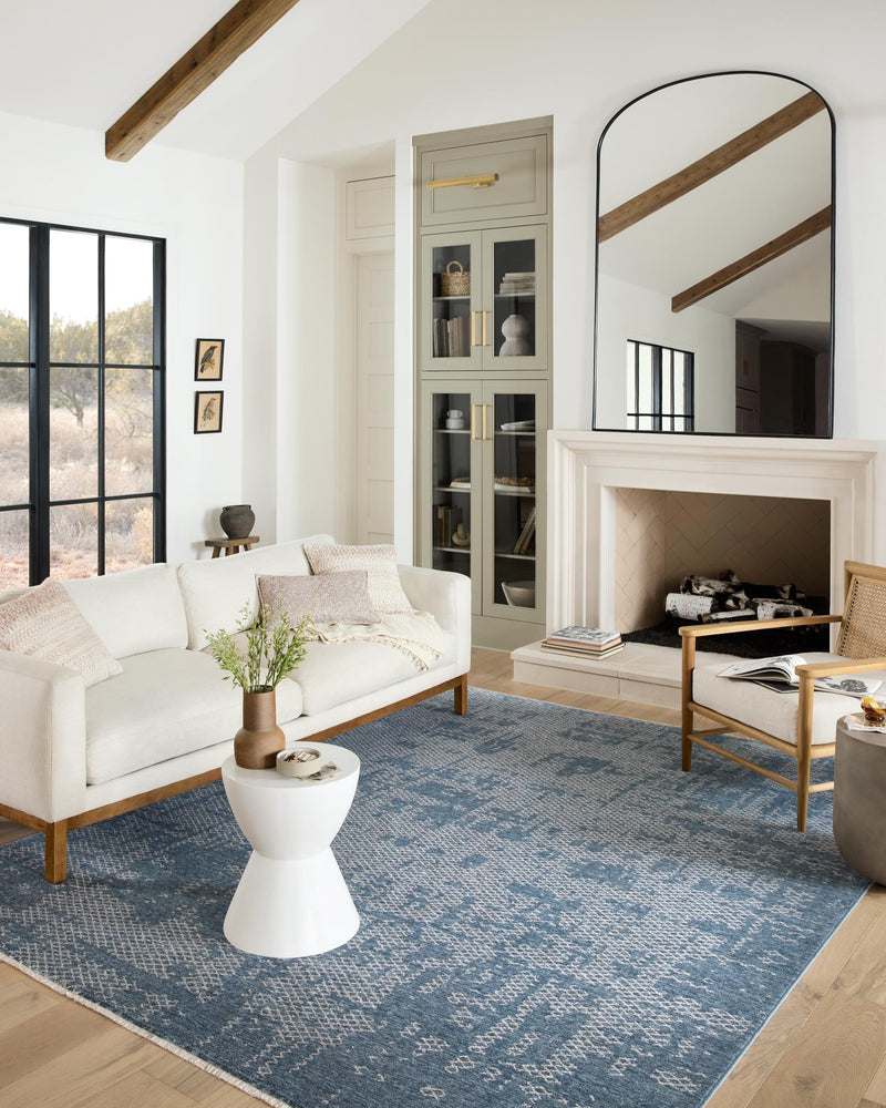 Loloi II Vance Collection - Traditional Power Loomed Rug in Denim & Dove (VAN-01)