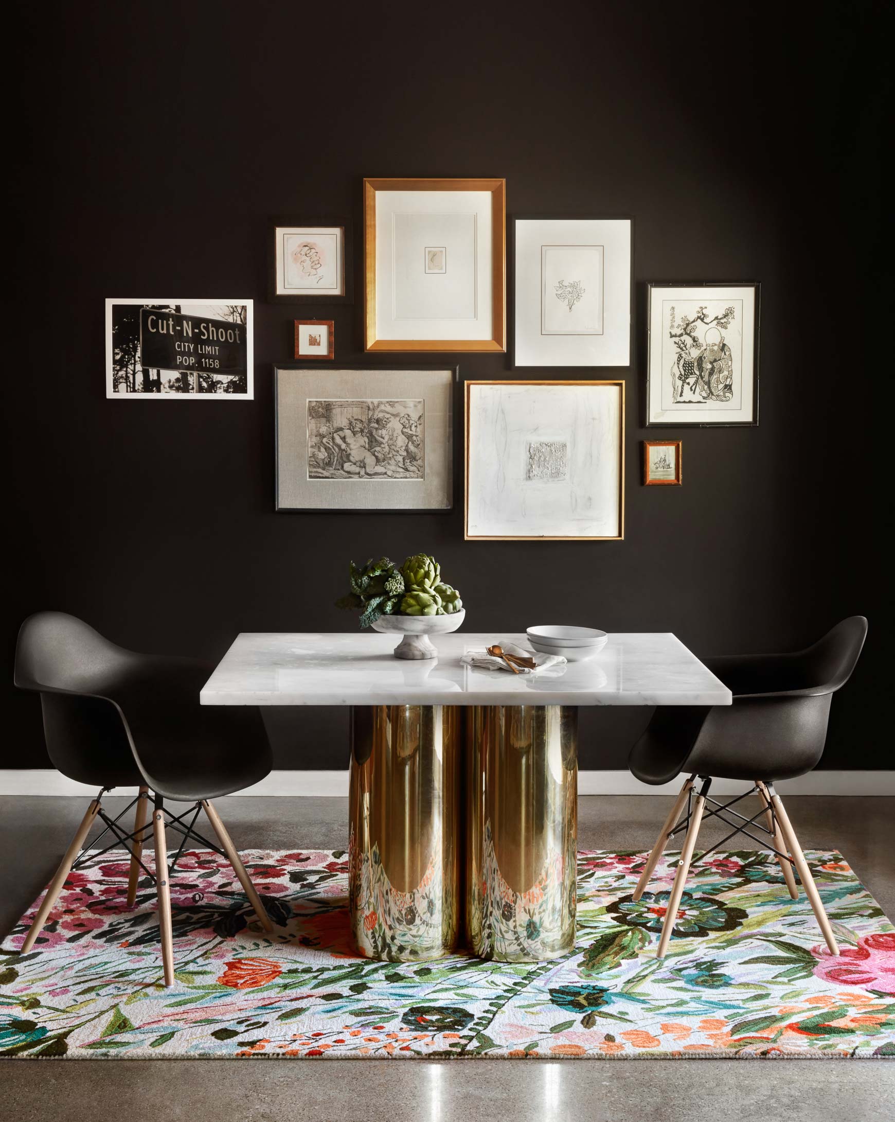 Contemporary ivory floral hooked rug in multicolor garden bouquet design