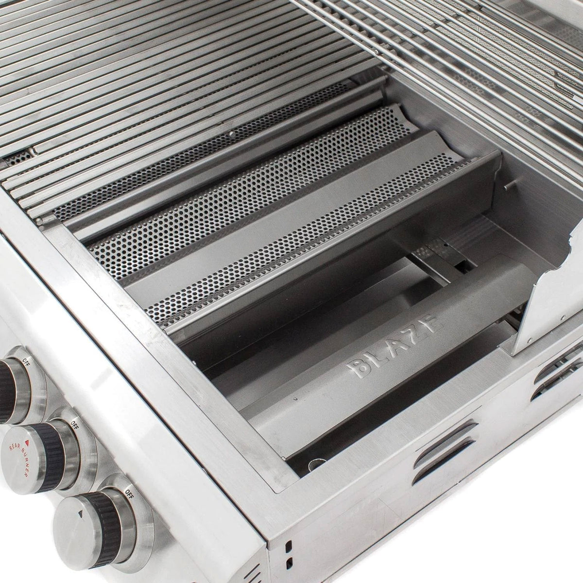 Open grill firebox with stainless heat shield and grid cooking grates