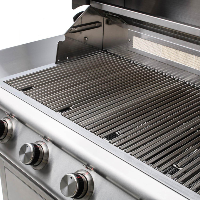 Blaze Grill Package - Premium LTE Marine Grade 32-Inch 4-Burner Built-In Liquid Propane Grill, Side Burner and Griddle in Stainless Steel
