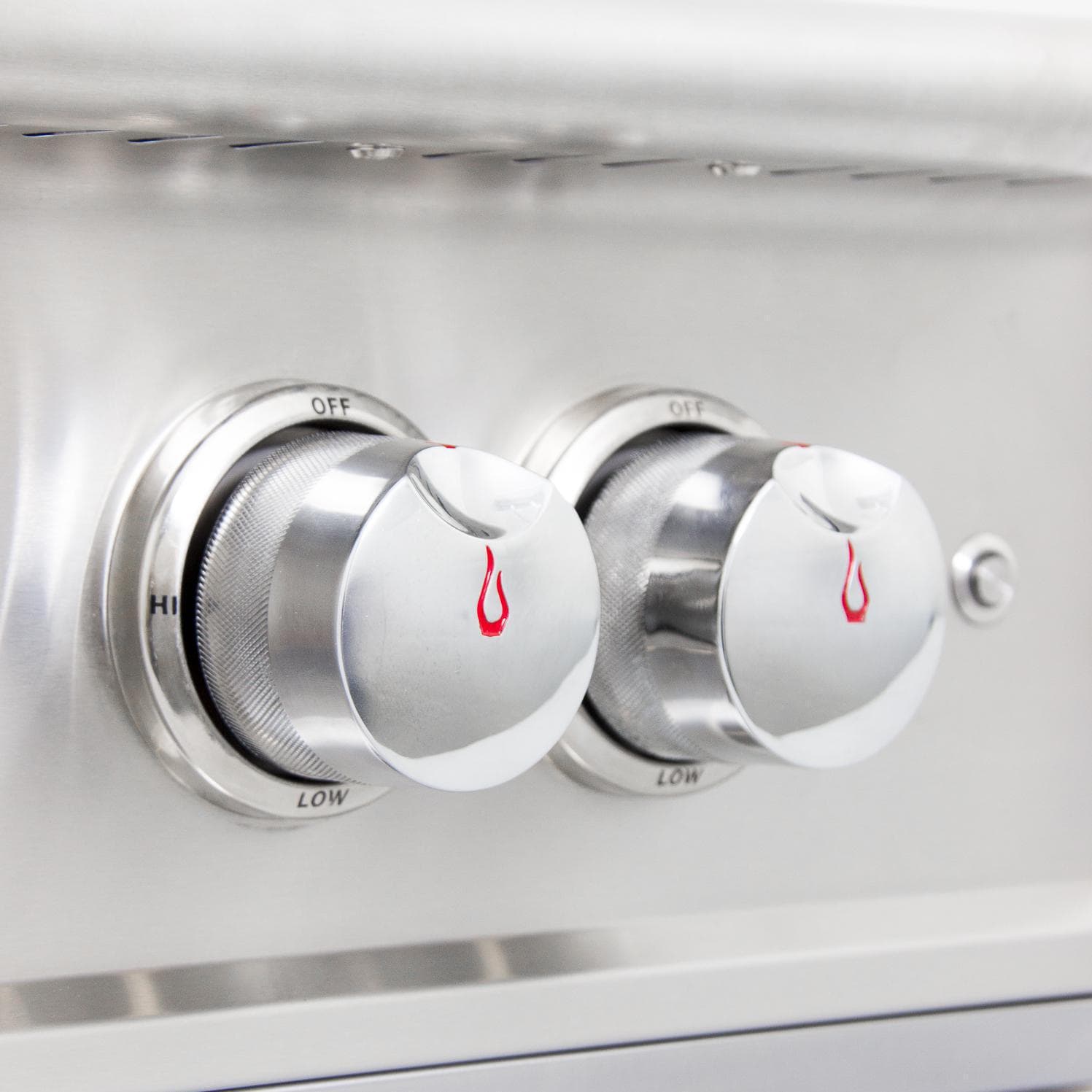 Stainless steel control knobs with flame indicators and low/off markings