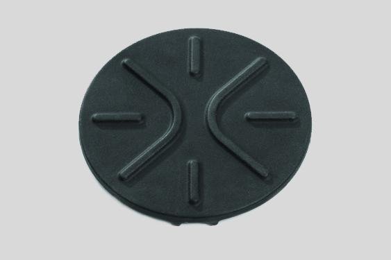 Dark gray round slow cooking plate with raised ridges and center stem