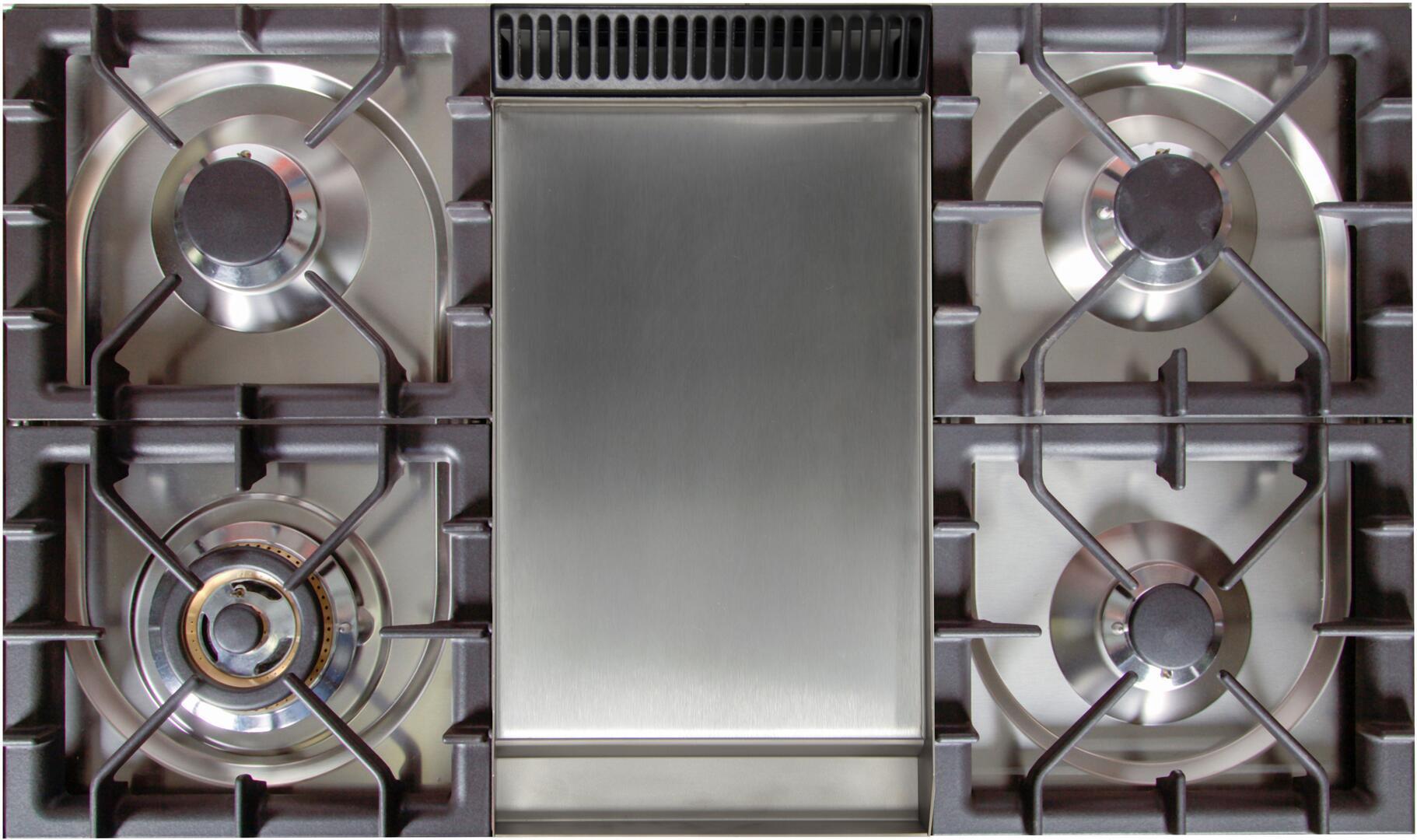Nostalgie dual fuel range cooktop with four sealed burners and central griddle