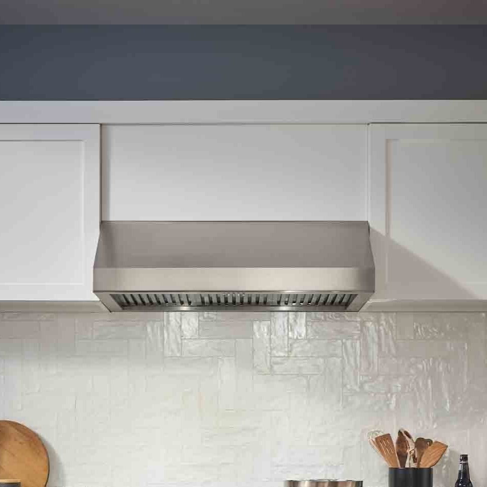 Range hood under-cabinet vent with metal duct cover