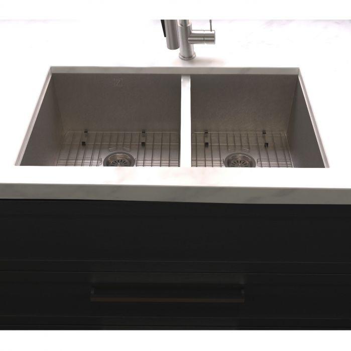 Undermount double-bowl stainless steel sink with center divider and drain holes